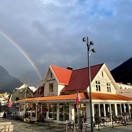 Stryn Kaffebar&Vertshus Exterior foto