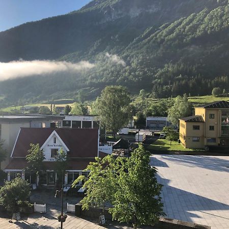 Stryn Kaffebar&Vertshus Exterior foto