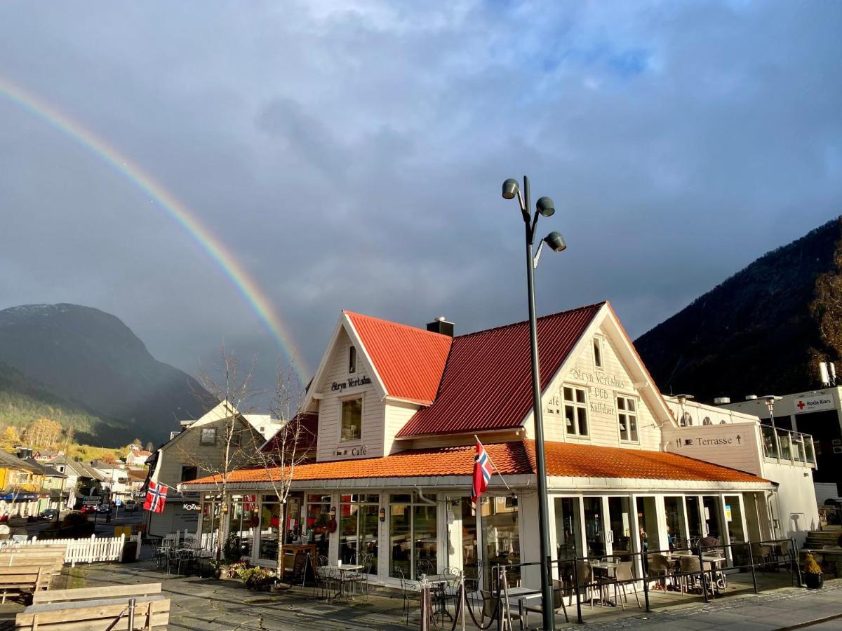Stryn Kaffebar&Vertshus Exterior foto
