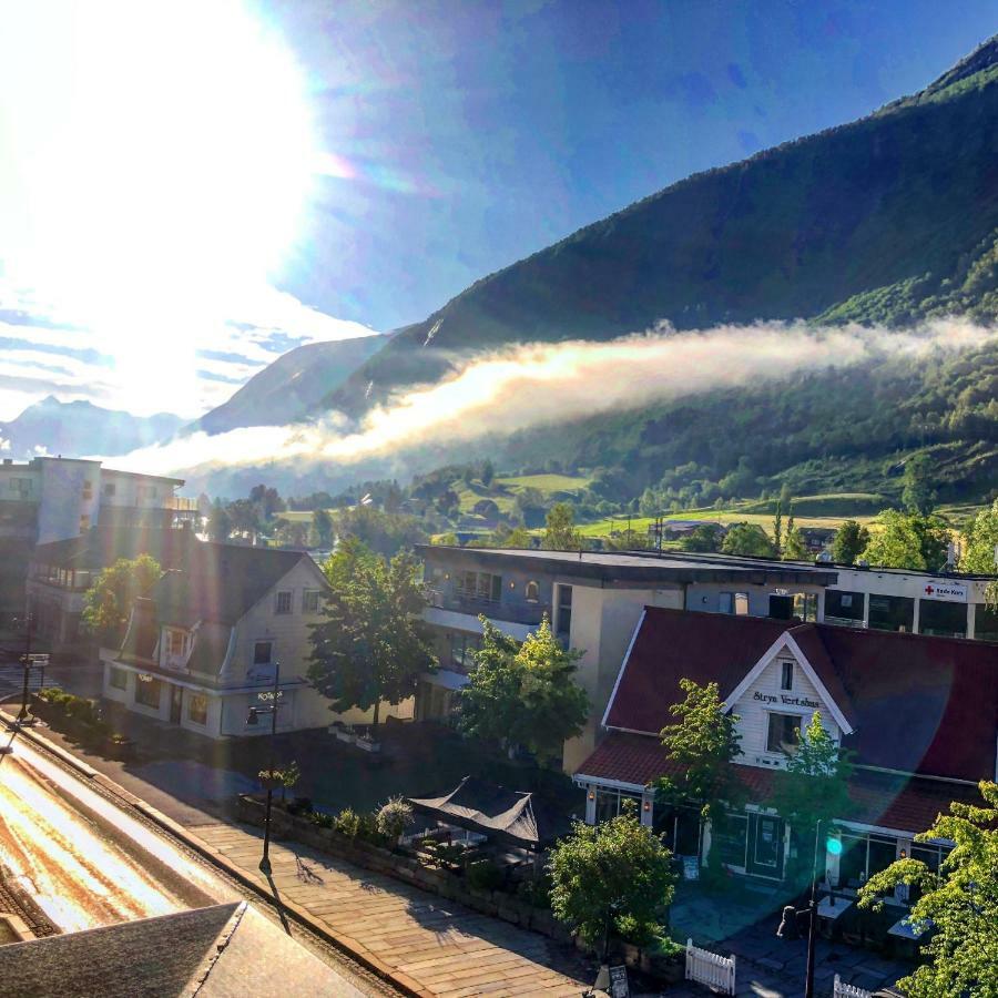 Stryn Kaffebar&Vertshus Exterior foto
